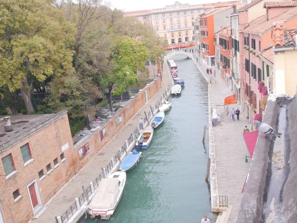 Hotel Ca' Dei Polo Venedig Exterior foto